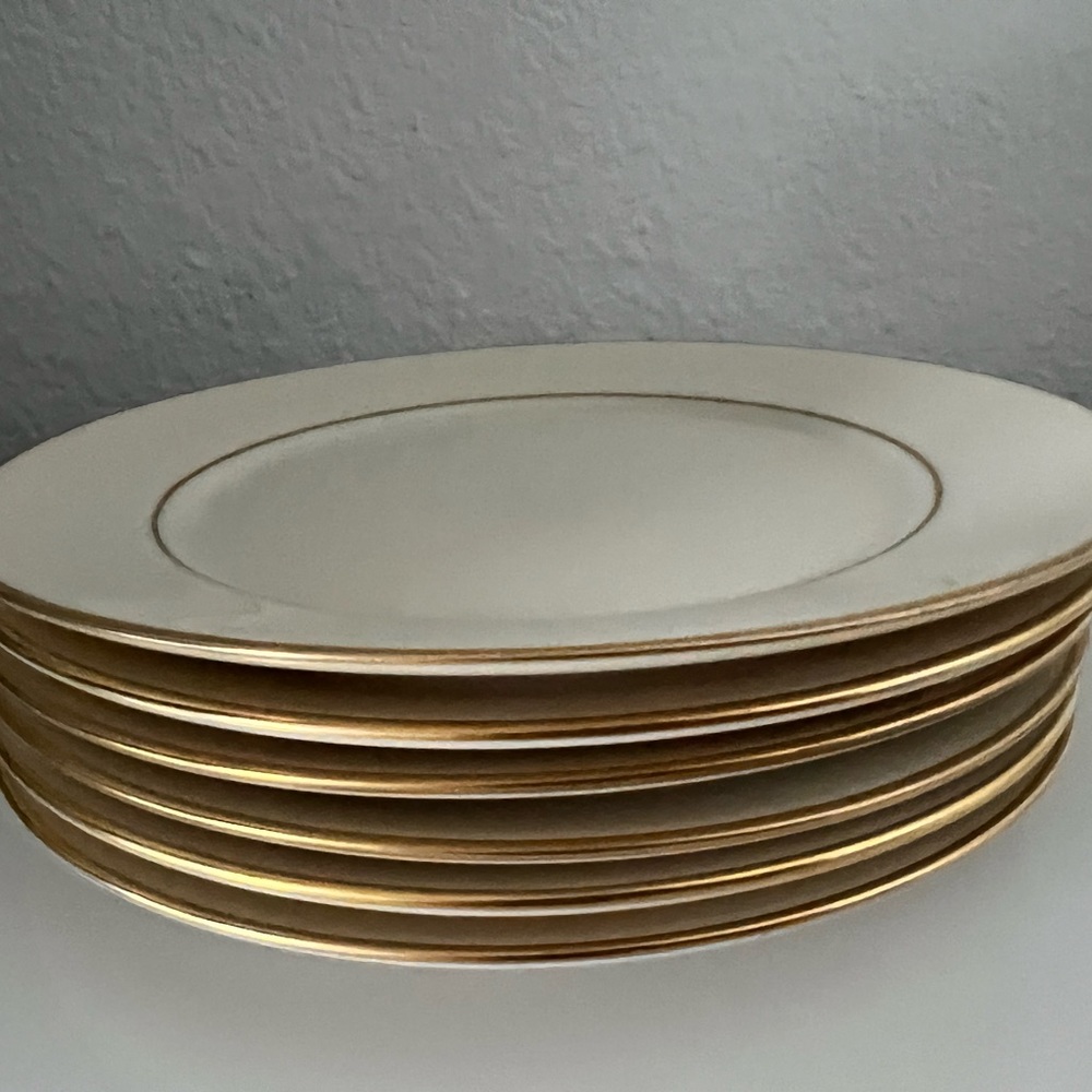 Set of 6 Lenox “Hayworth” Bread and Butter Plated 6-1/4” D with 24k gold trim